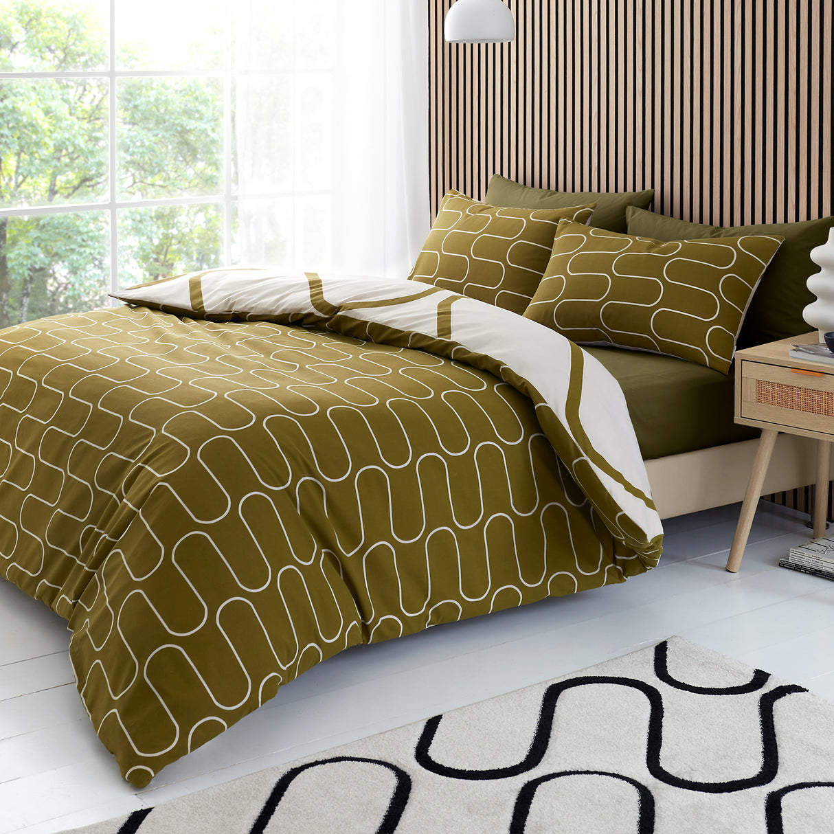 Catherine Lansfield Linear Curve Geometric Duvet Set