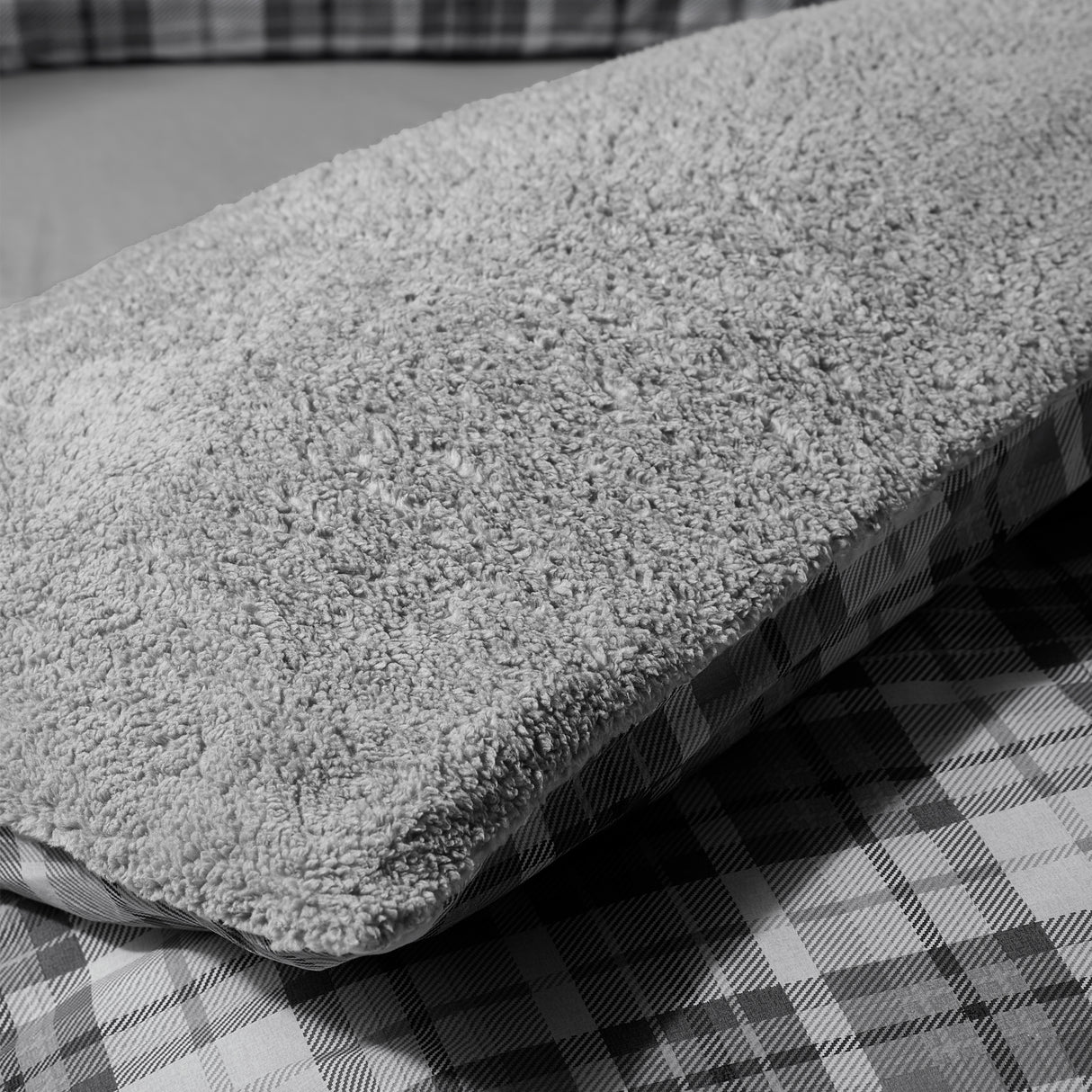 Catherine Lansfield Cosy Sherpa Check Duvet Set