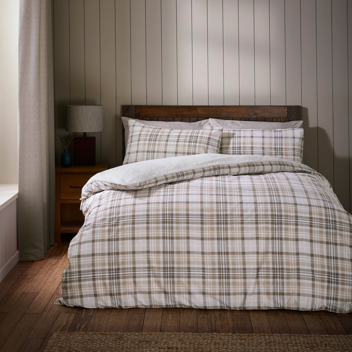 Catherine Lansfield Cosy Sherpa Check Duvet Set