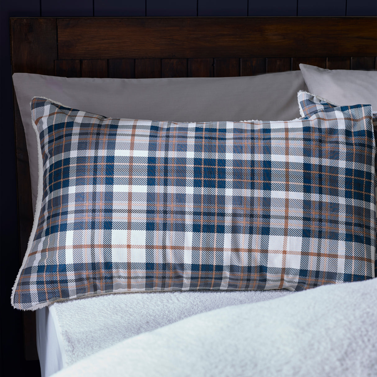 Catherine Lansfield Cosy Sherpa Check Duvet Set