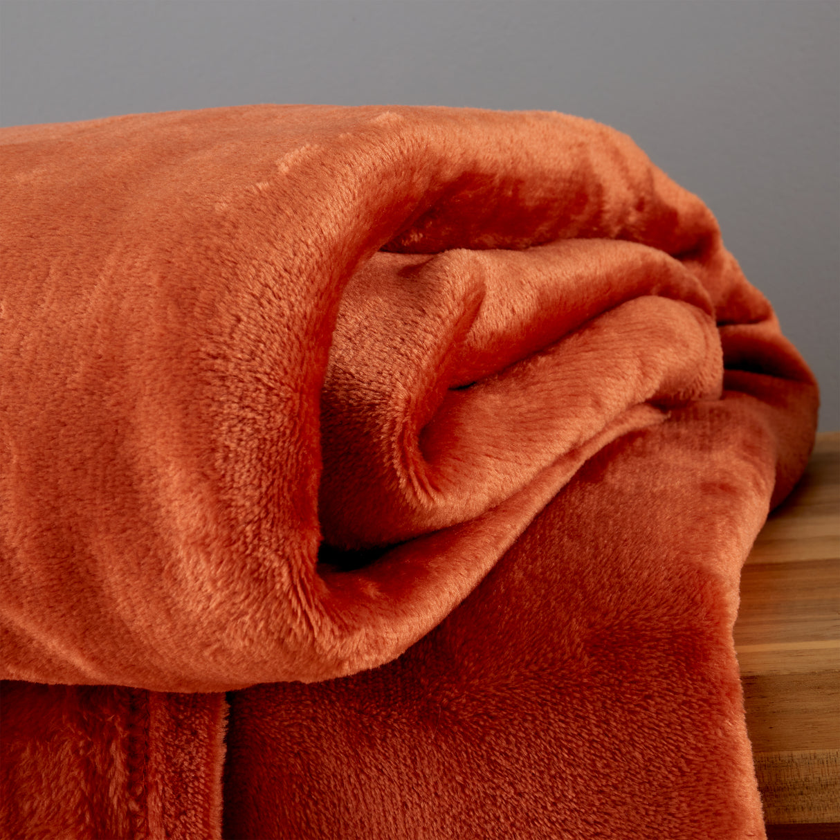 Catherine Lansfield Plain Raschel Velvet Touch 200cm x 240cm Throws