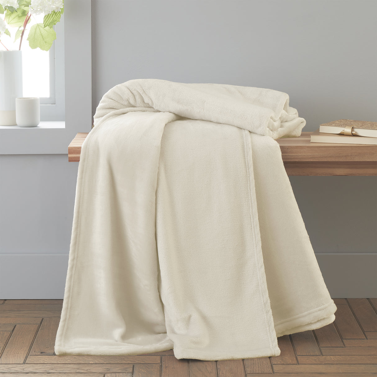Catherine Lansfield Plain Raschel Velvet Touch 200cm x 240cm Throws