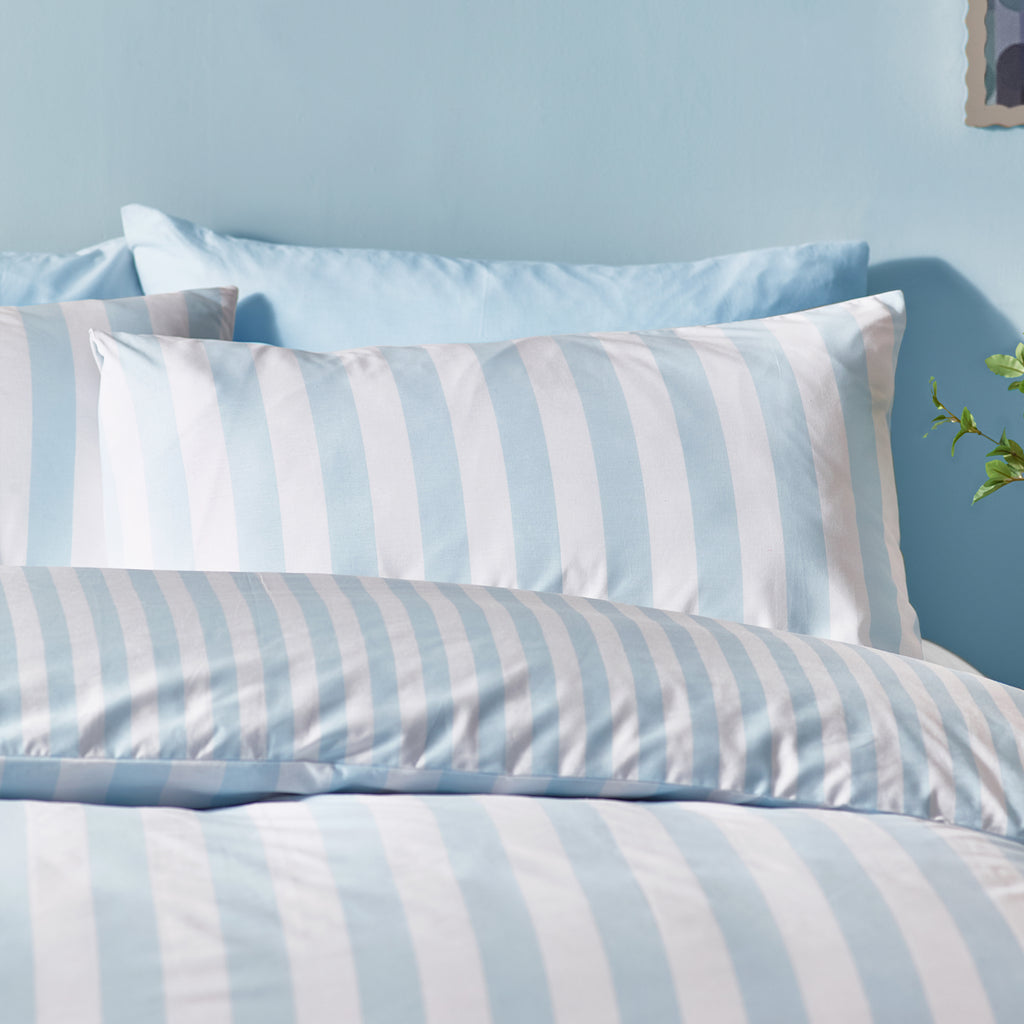 SASSY B_ Stripe Tease Duvet Set