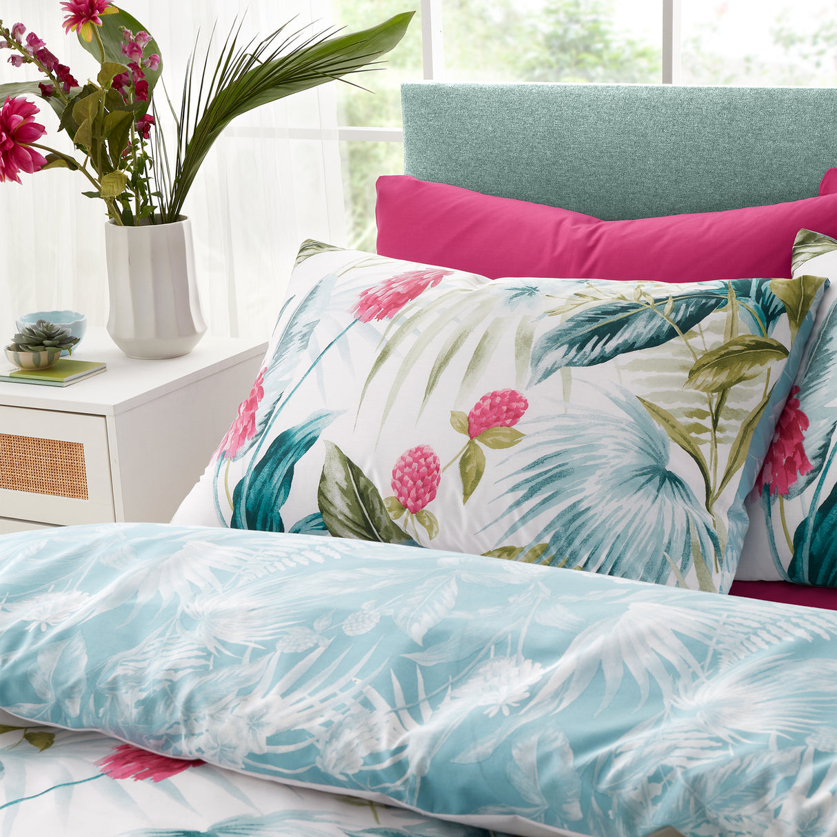 Catherine Lansfield Aruba Tropical Floral Green Duvet Set