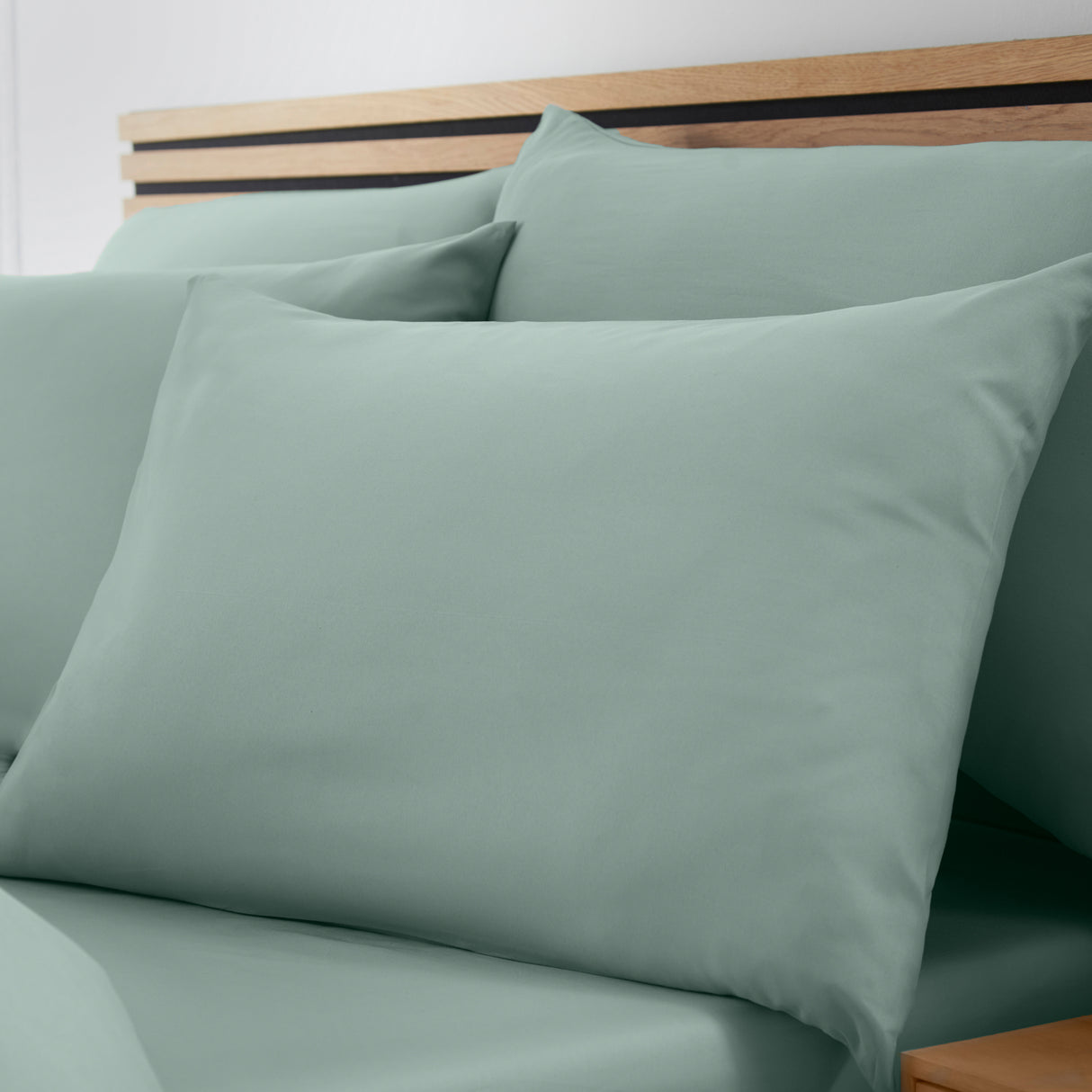 Catherine Lansfield So Soft Non-Iron 100% Polyester Green Sheets