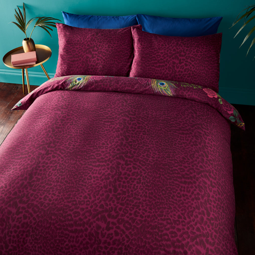 Matthew Williamson Xanadu Plum Duvet Set