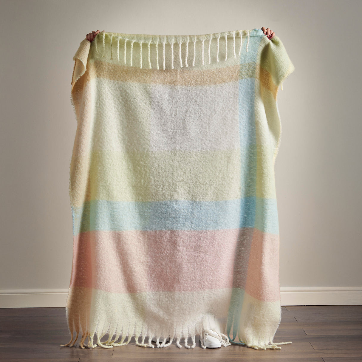 Catherine Lansfield Faux Mohair Check 130cm x 170cm Throws