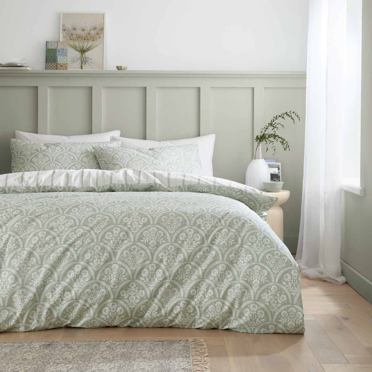 Bianca Scallop Floral Green Duvet Set
