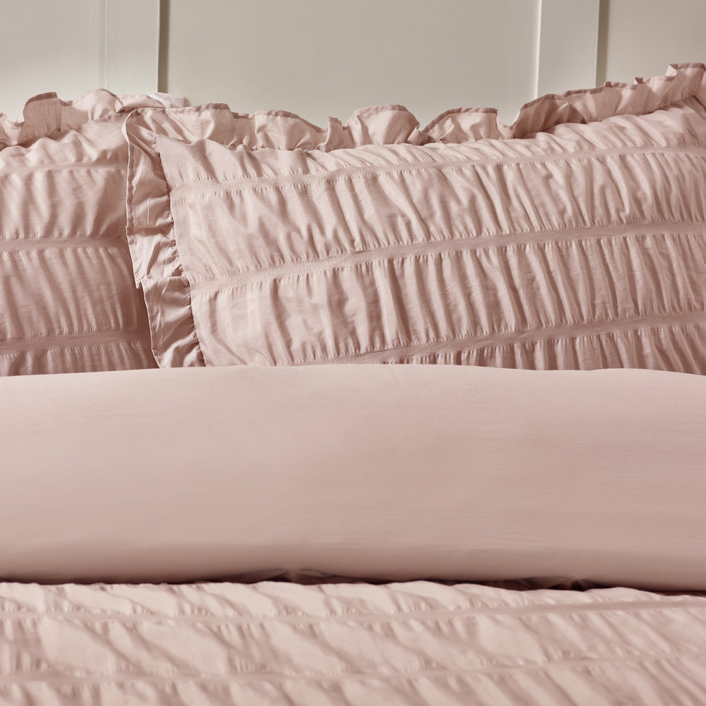 Catherine Lansfield Seersucker Frill Duvet Set