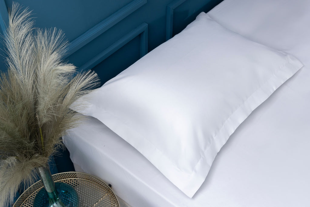 Belledorm 600 Thread Count Pure Egyptian Cotton Sateen White Sheets