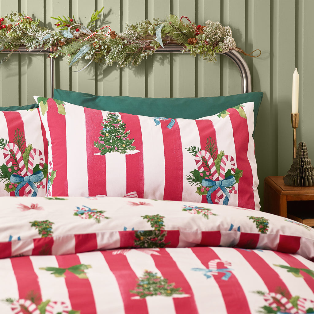 Catherine Lansfield Christmas Stripe Red Duvet Set
