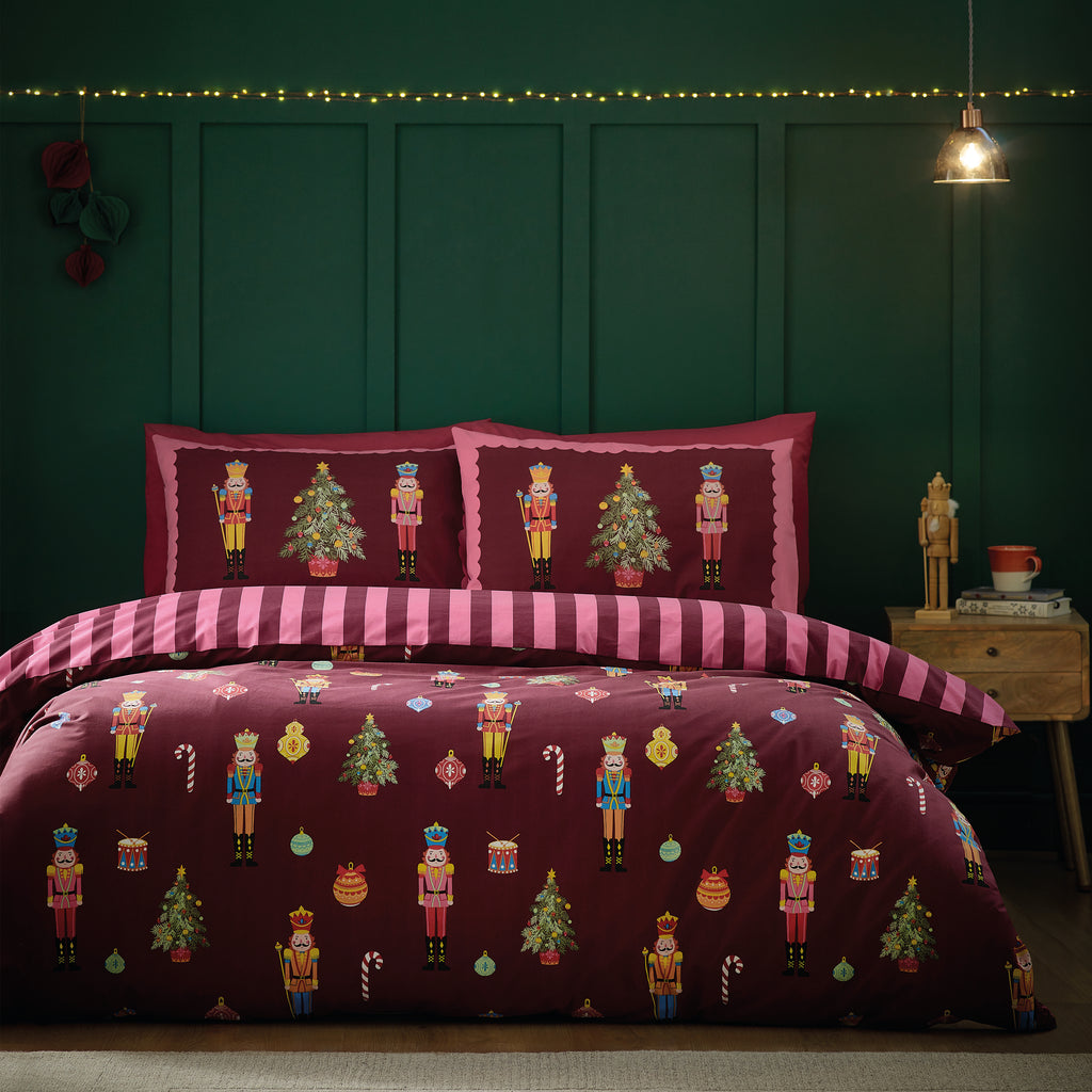 Catherine Lansfield Christmas Nutcracker Stripe Plum Duvet Set