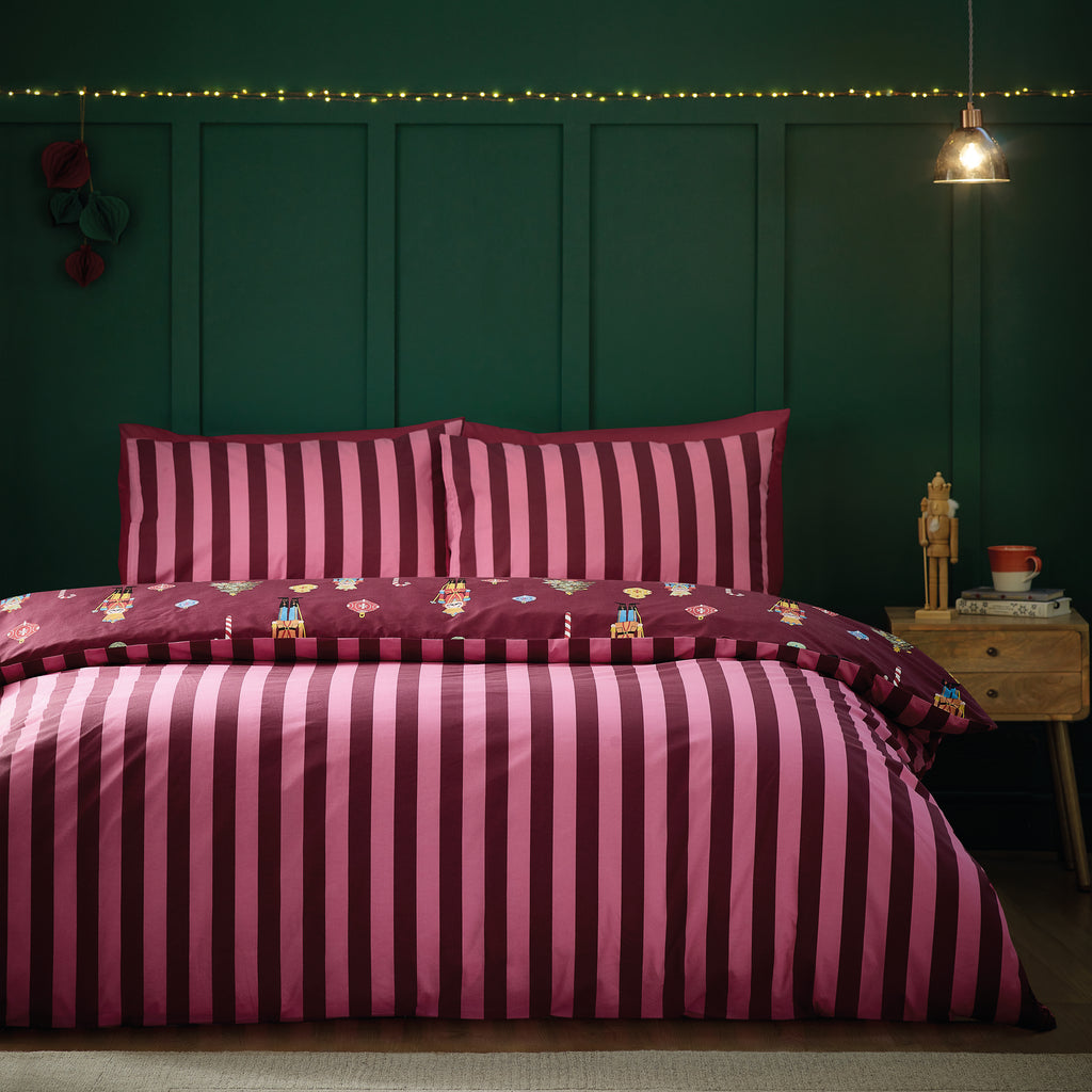 Catherine Lansfield Christmas Nutcracker Stripe Plum Duvet Set