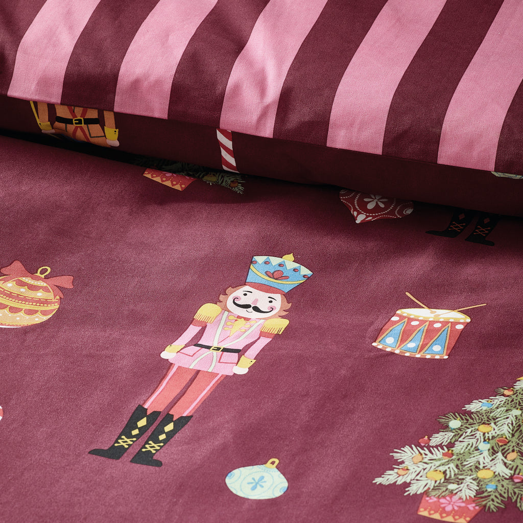 Catherine Lansfield Christmas Nutcracker Stripe Plum Duvet Set