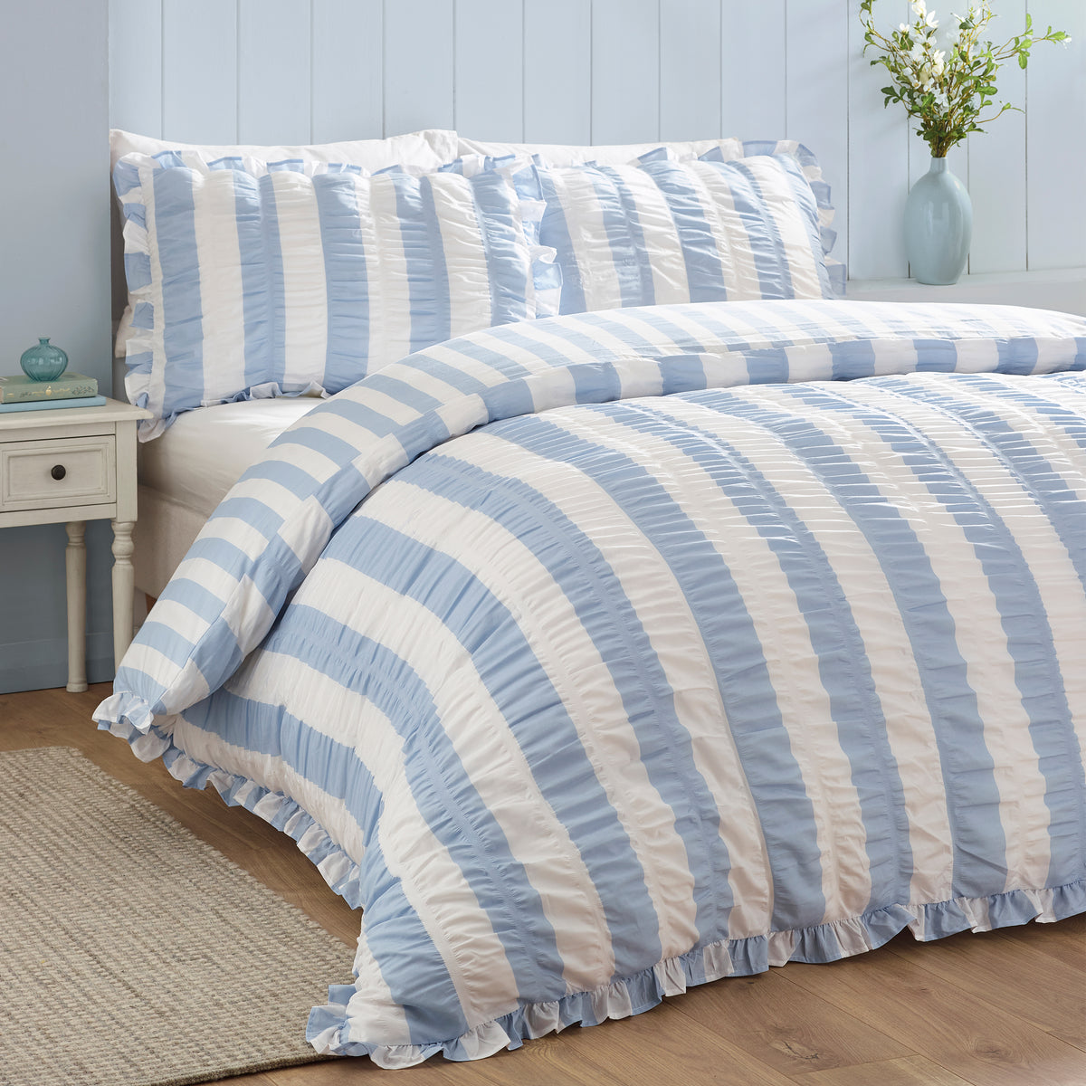 Catherine Lansfield Seersucker Frill Stripe Duvet Set