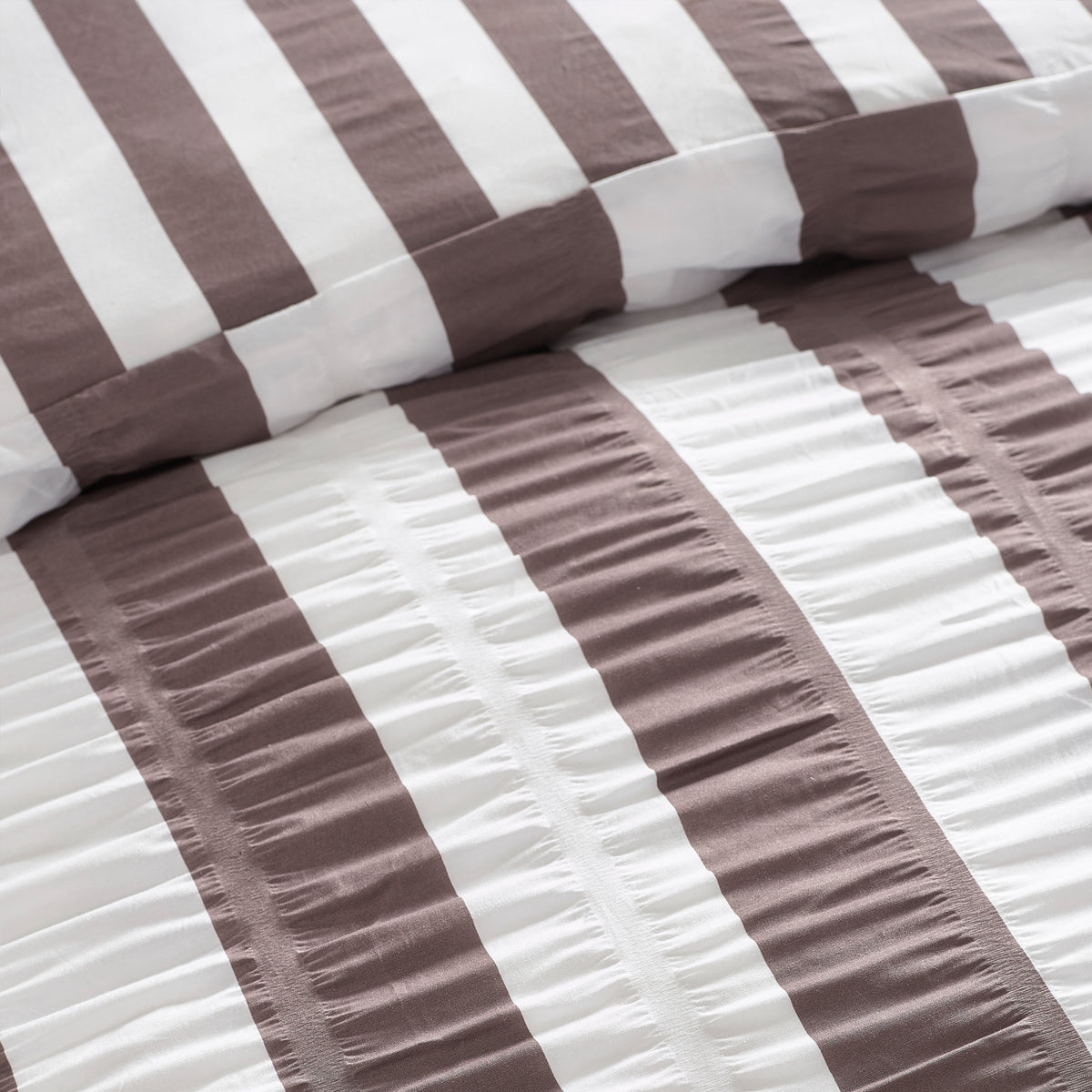 Catherine Lansfield Seersucker Frill Stripe Duvet Set