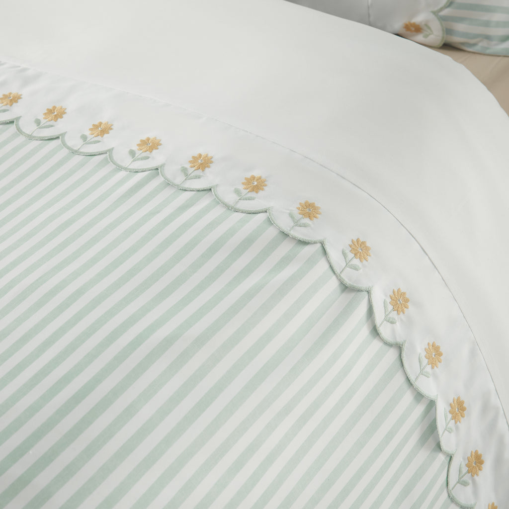 Catherine Lansfield Embroidered Daisy Sage Duvet Set