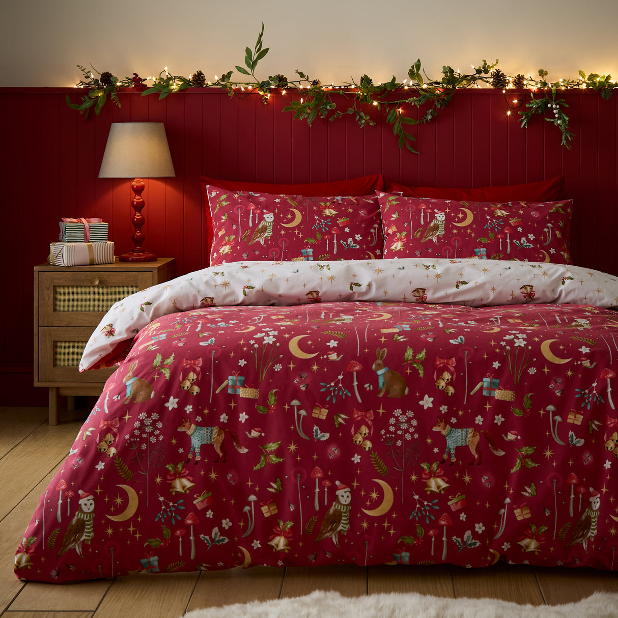 Catherine Lansfield Christmas Enchanted Twilight Red Duvet Set