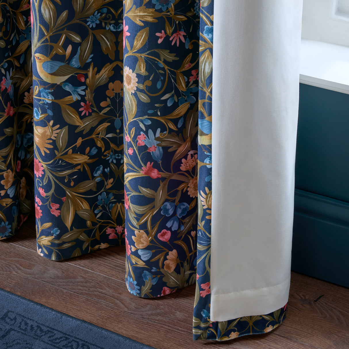 Catherine Lansfield Hedgerow Hopper Navy Eyelet Curtains