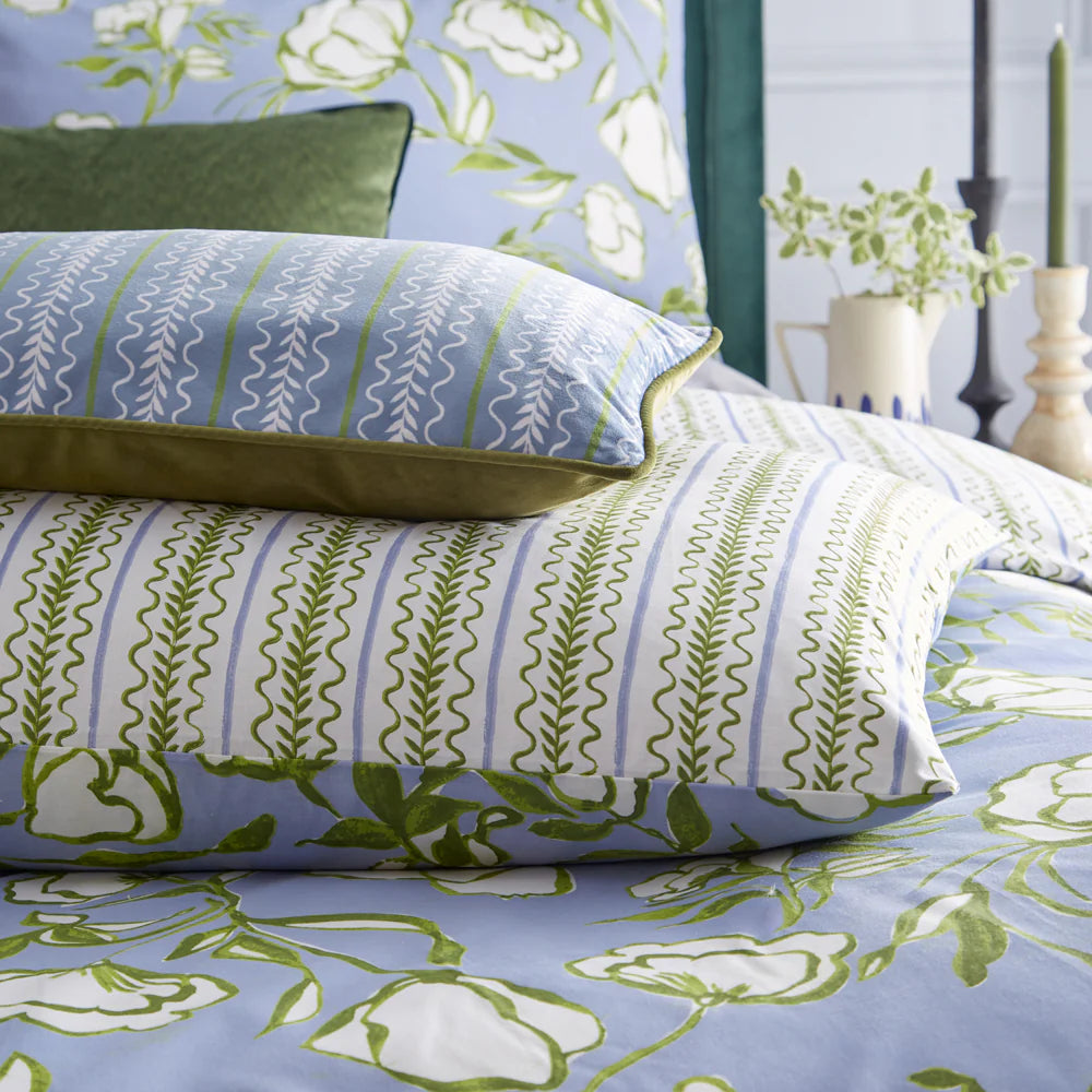 Wylder Nature Albera Floral French Blue Duvet Set