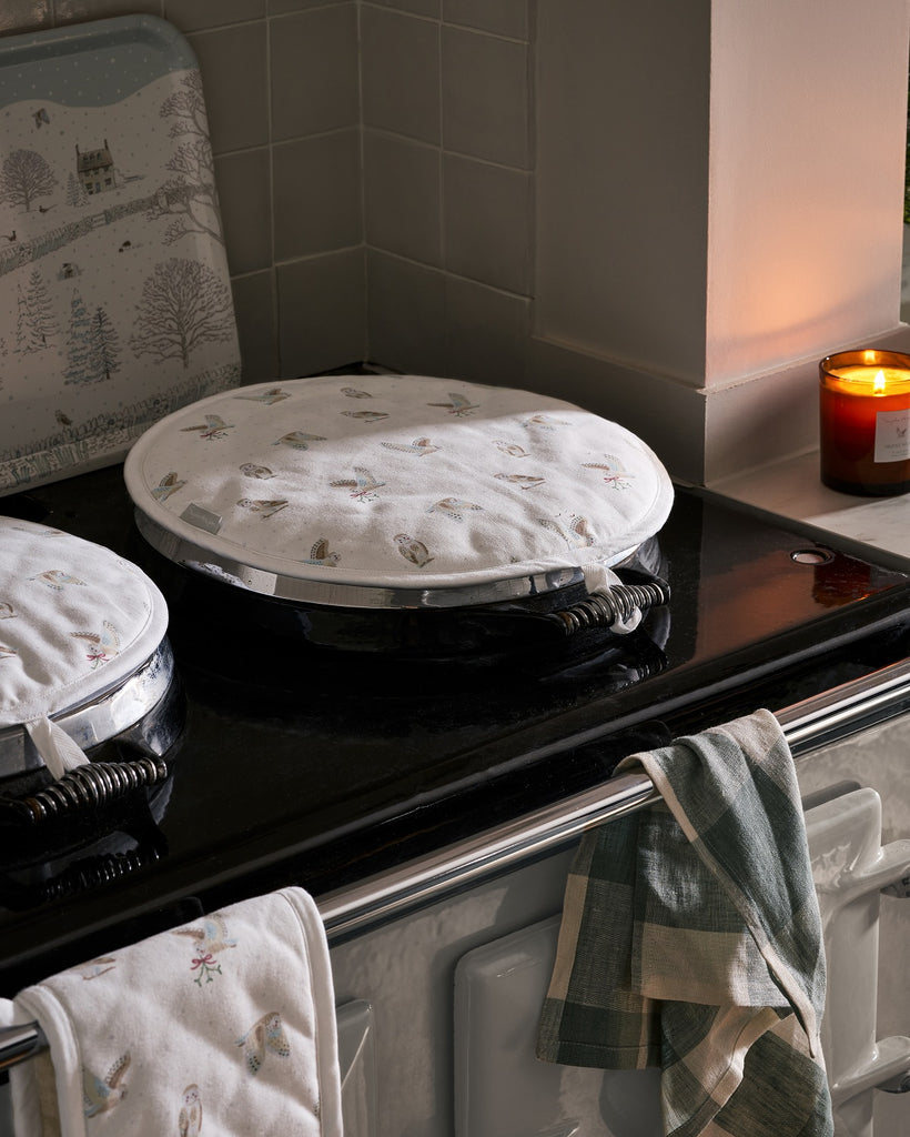 ALL120175 Sophie Allport Snowy Owls Circular Hob Cover