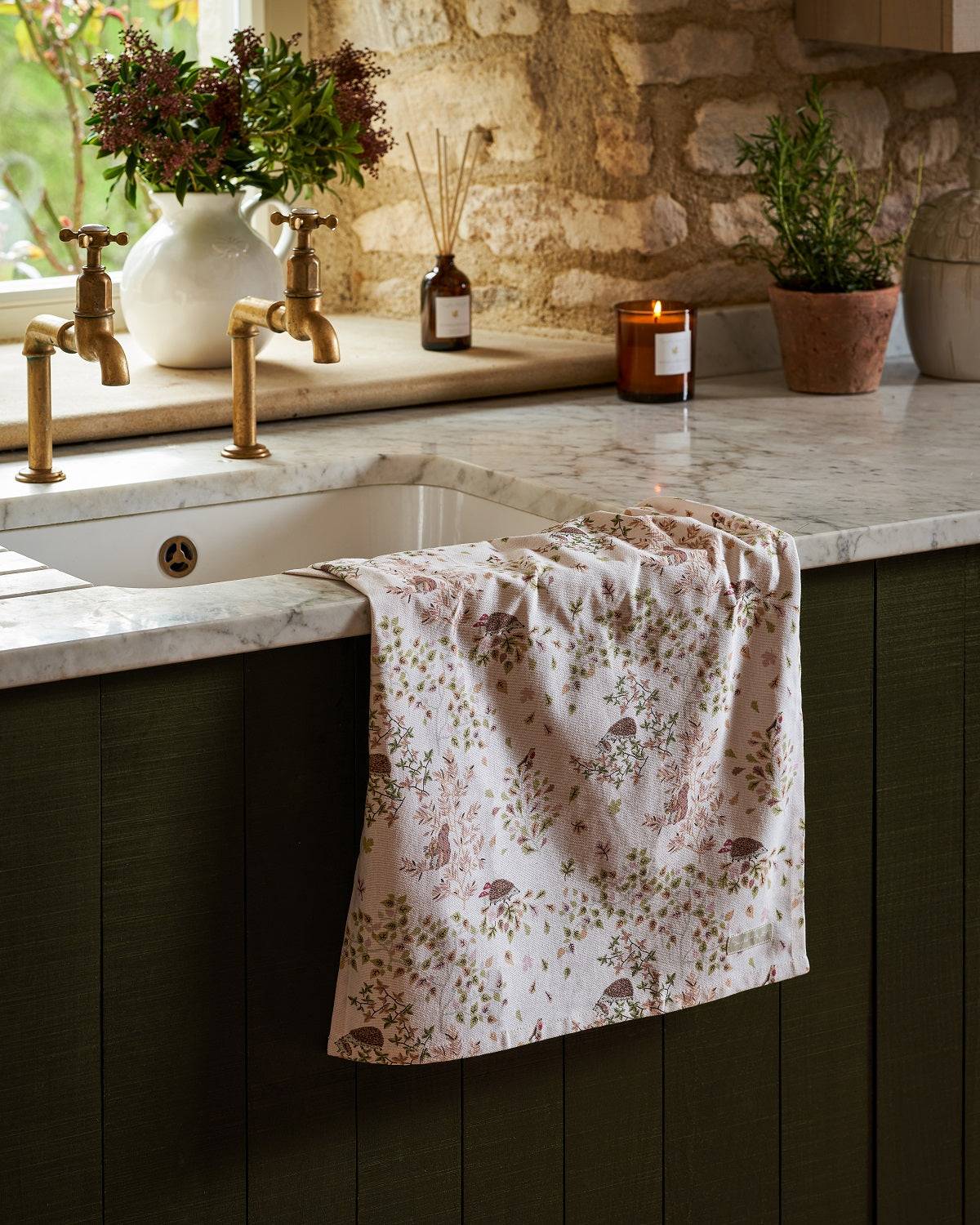 ALL121601 Sophie Allport Woodland Friends Tea Towel