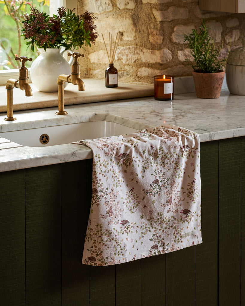 ALL121601 Sophie Allport Woodland Friends Tea Towel