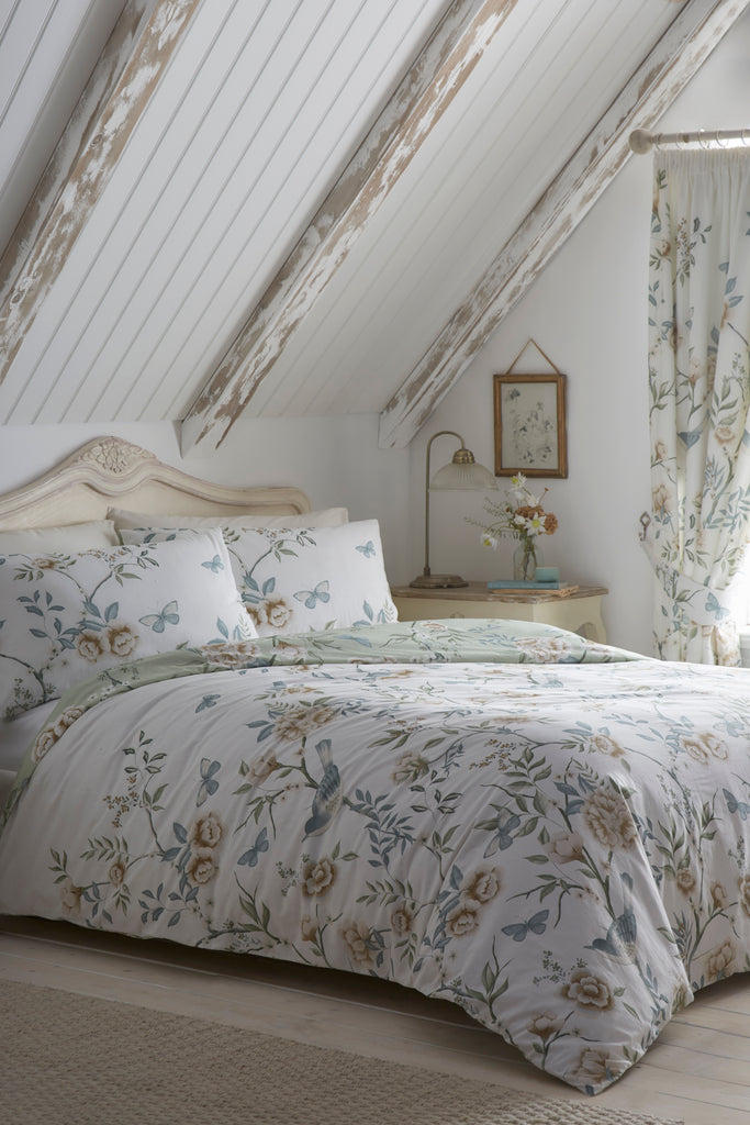 Dreams n Drapes Design Amelle Bedding