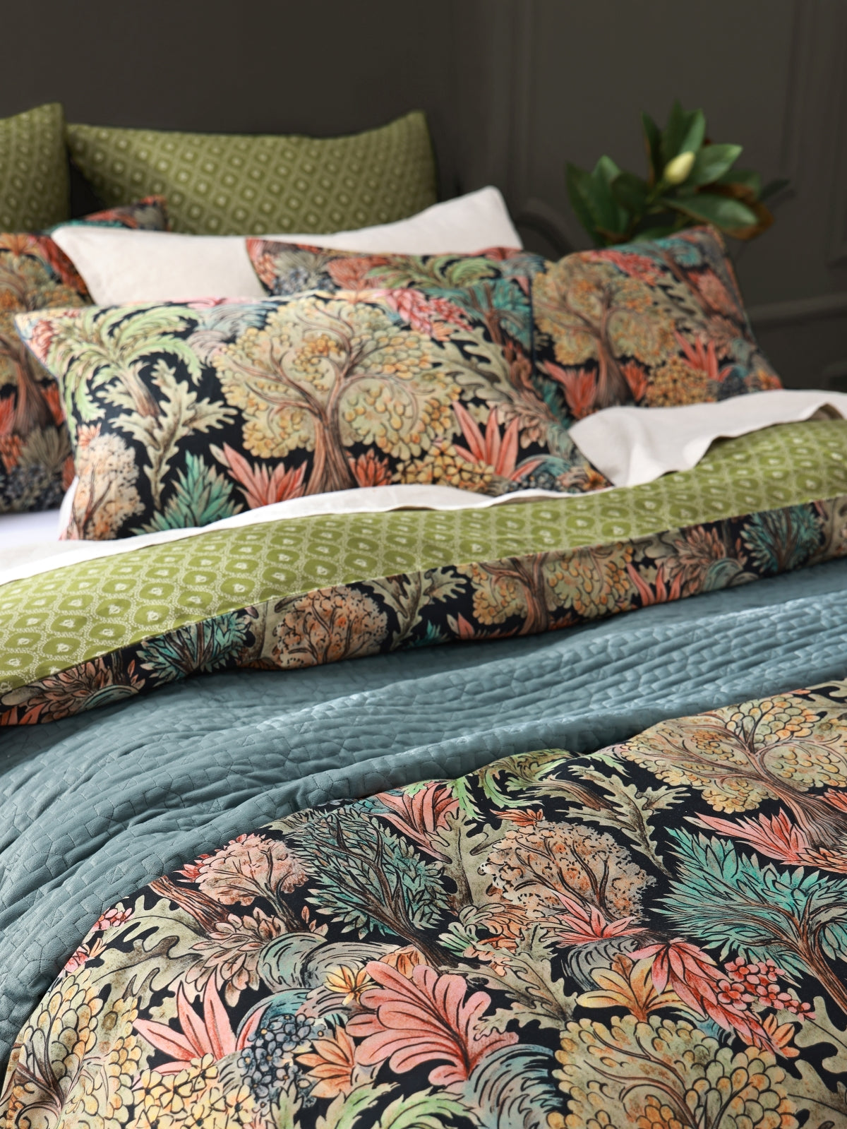 M & M Linen Anders Duvet Set