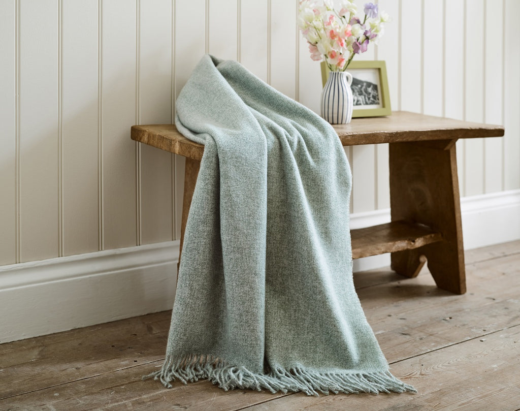 The Lyndon Company Arthington 130cm x 180cm Yarn Dyed Acrylic Throw