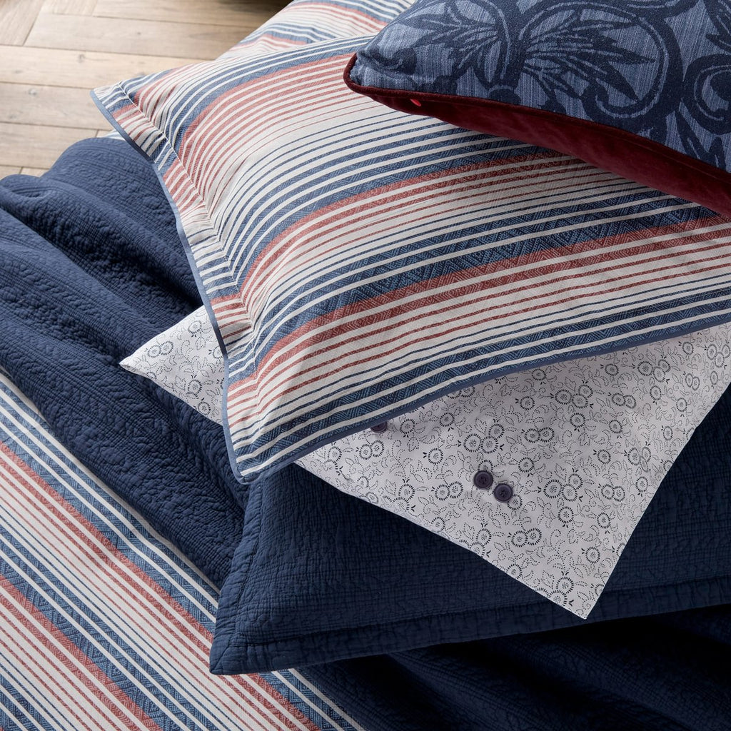 Bedeck of Belfast Stafford Navy & Red Duvet Set