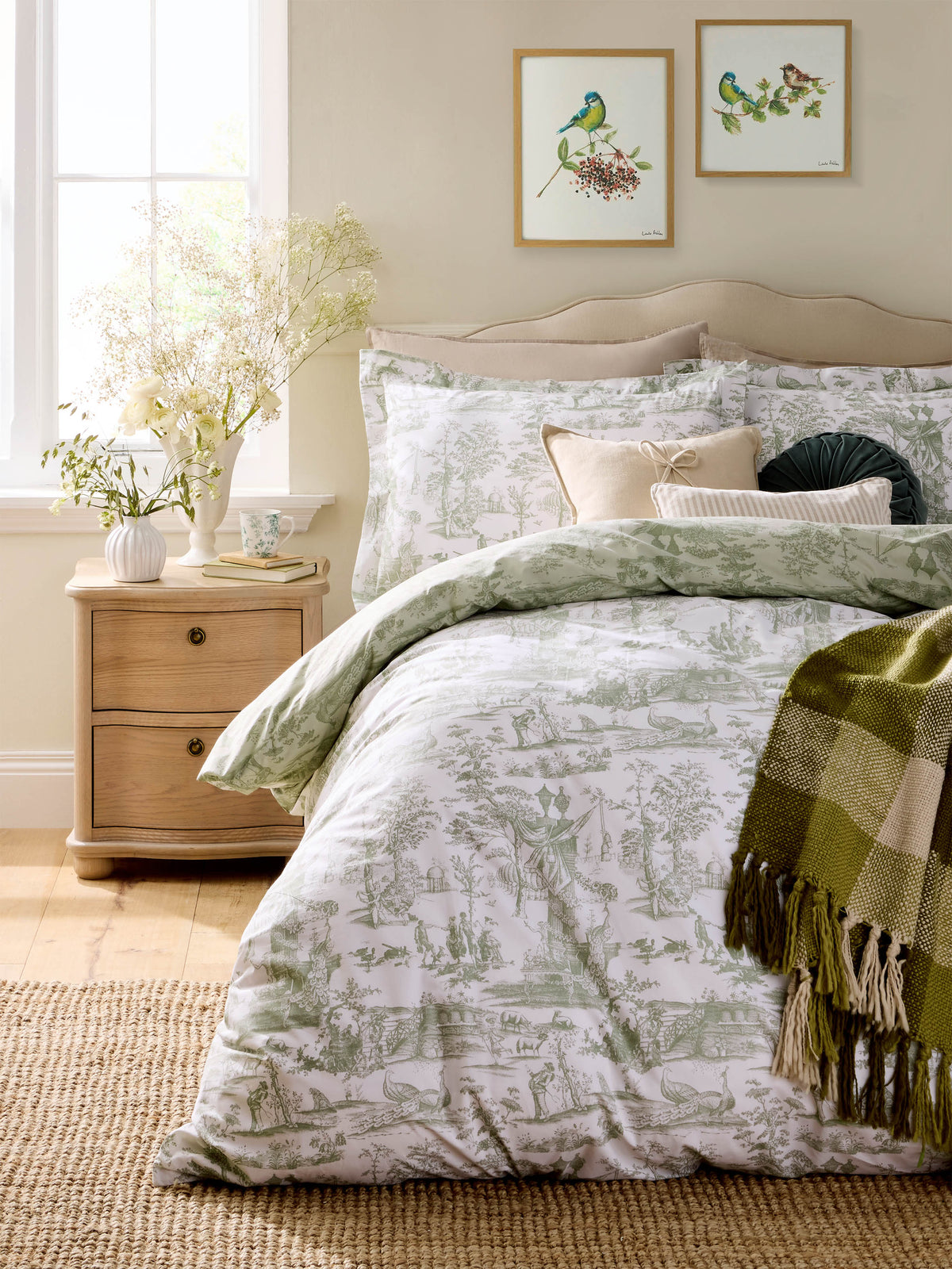 Laura Ashley Braysmith Toile Olive Green Duvet Set