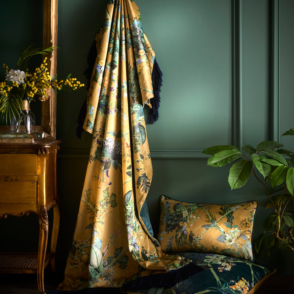 Laurence Llewelyn Bowen Cotswold Fantasia Gold 130cm x 180cm Throw