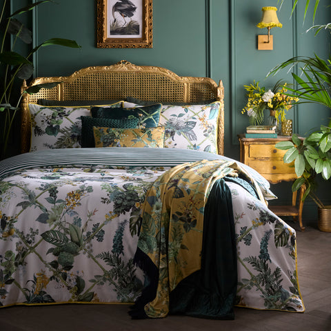 Laurence Llewelyn Bowen Cotswold Fantasia Green Duvet Set