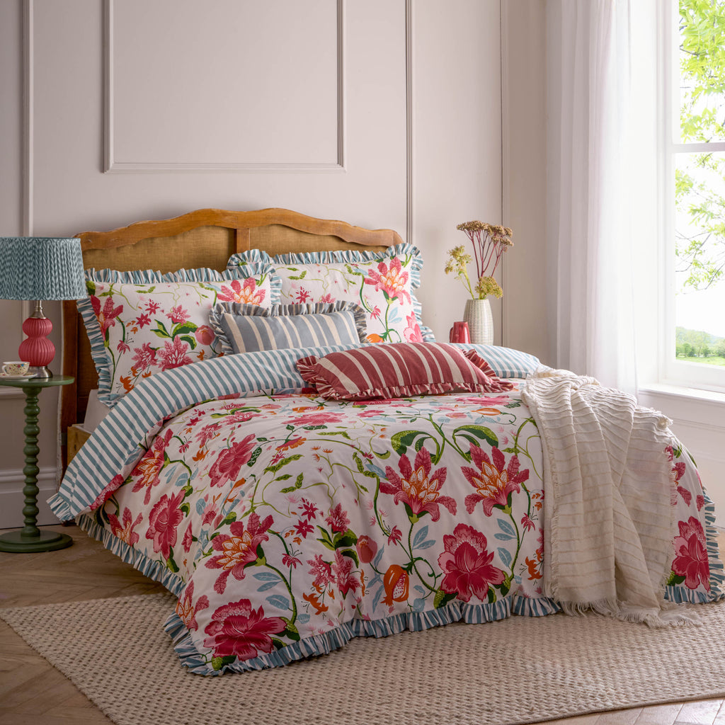 Wylder Nature Claudia Floral Ruffle Multi Duvet Set