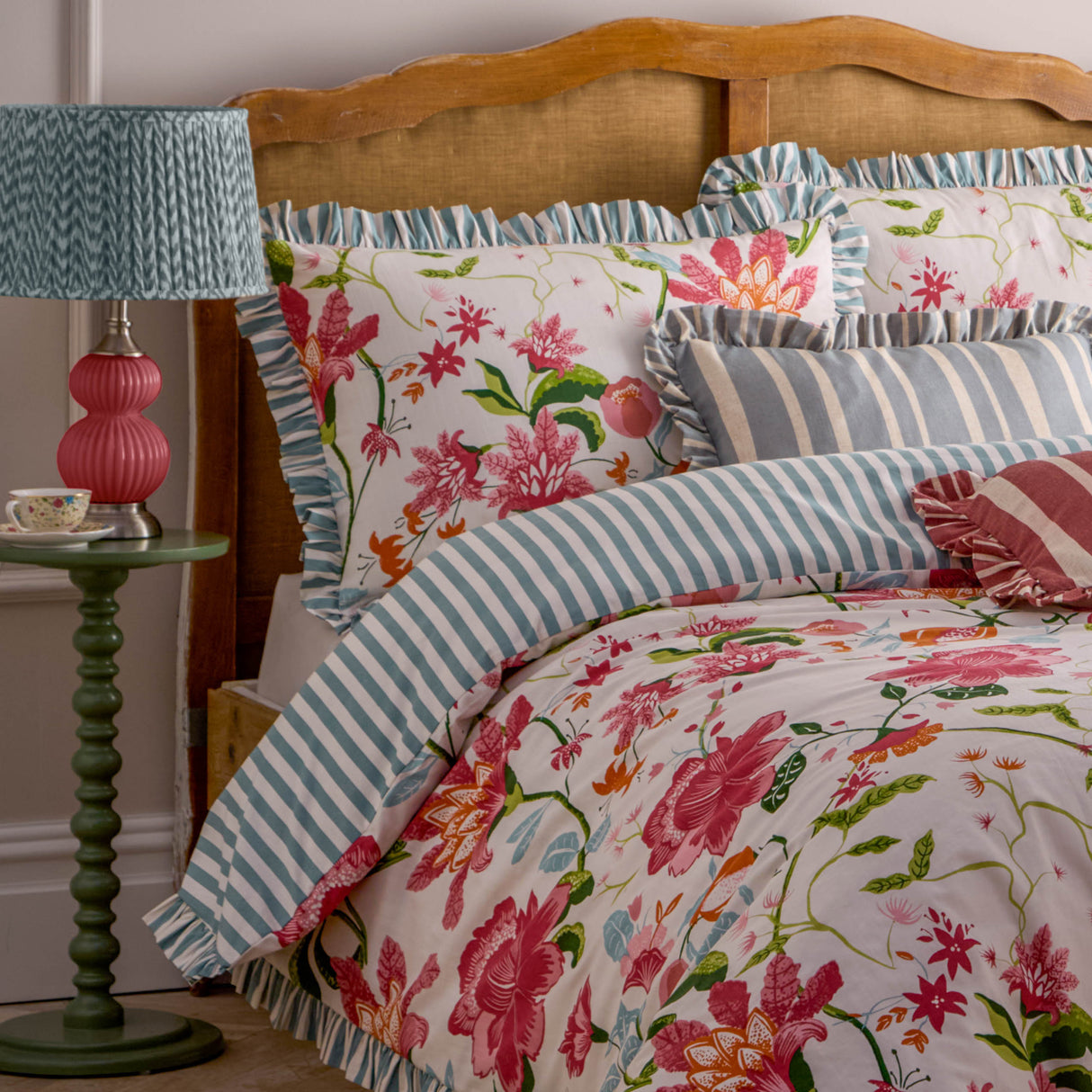 Wylder Nature Claudia Floral Ruffle Multi Duvet Set