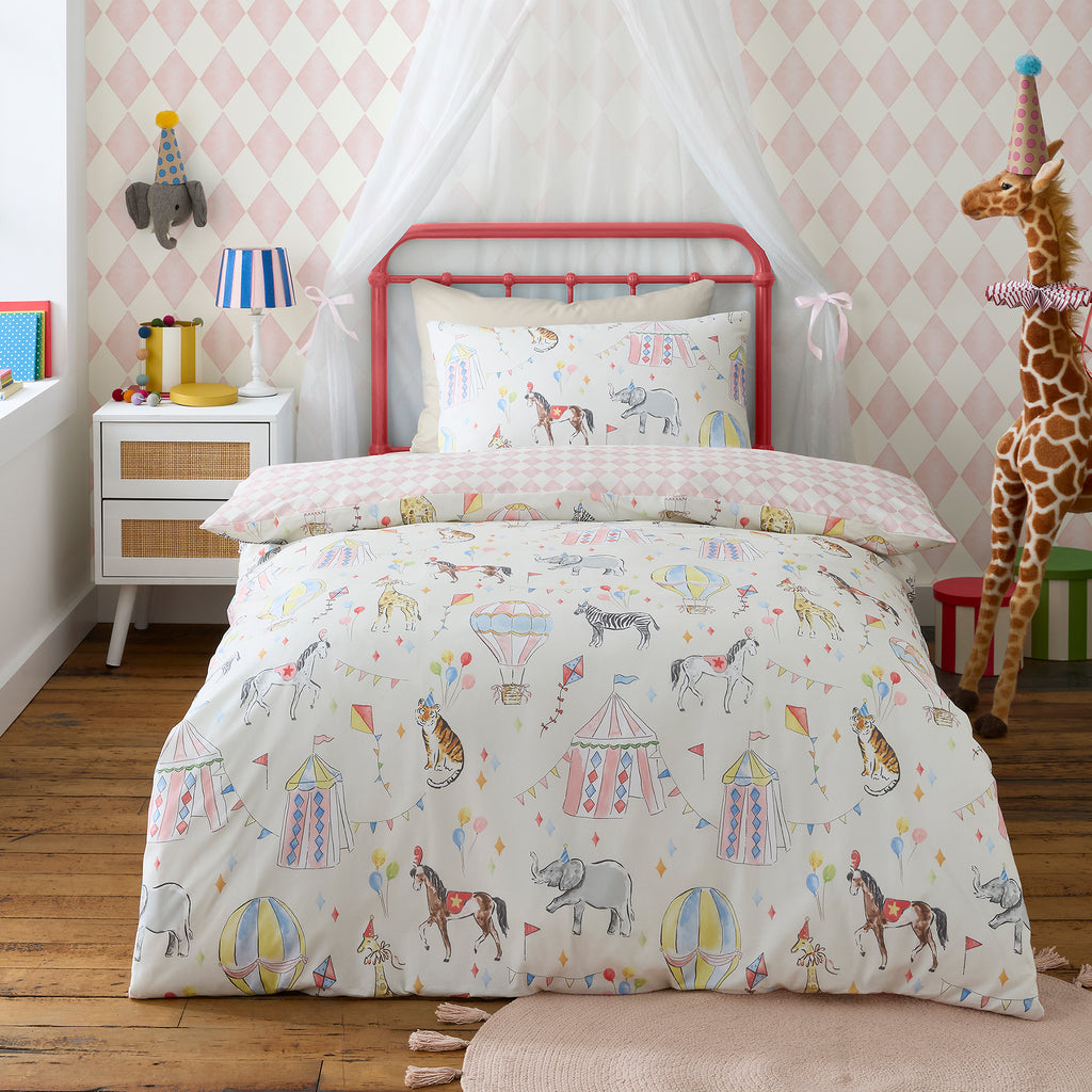 Bedlam Circus Time Multi Duvet Set