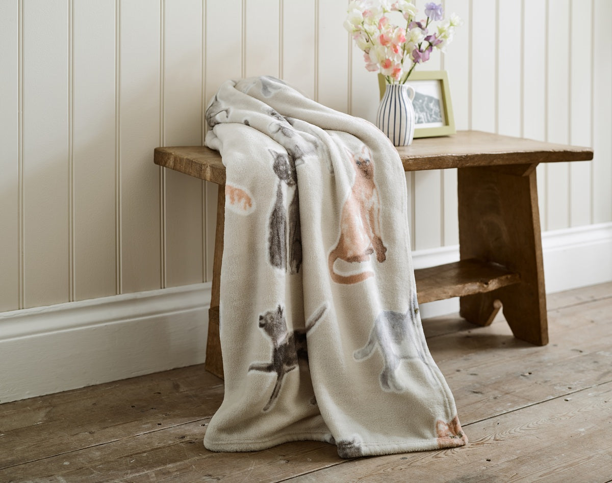 Deyongs Cozy Comforts Natural Home 130cm x 170cm Fleece Throws
