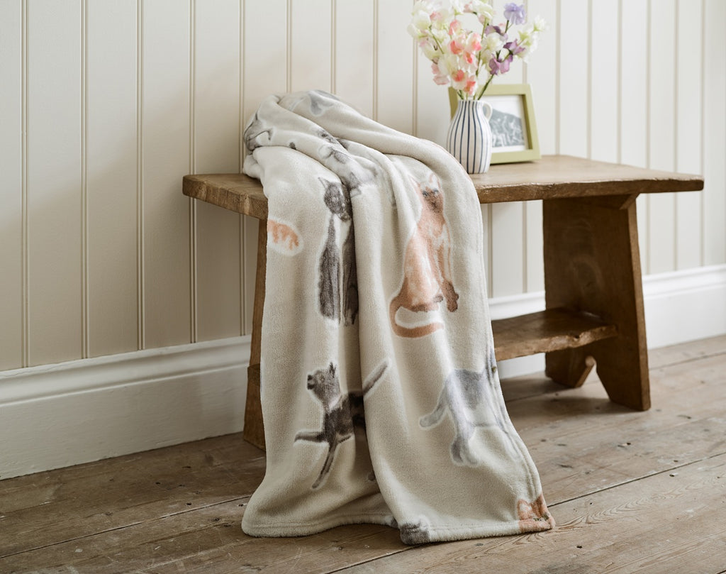 Deyongs Cozy Comforts Natural Home 130cm x 170cm Fleece Throws