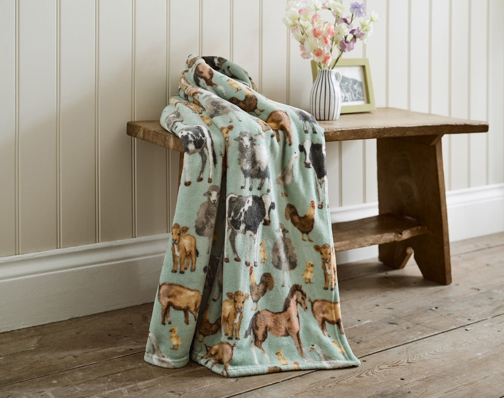 Deyongs Cozy Comforts Farm 130cm x 170cm Fleece Throws
