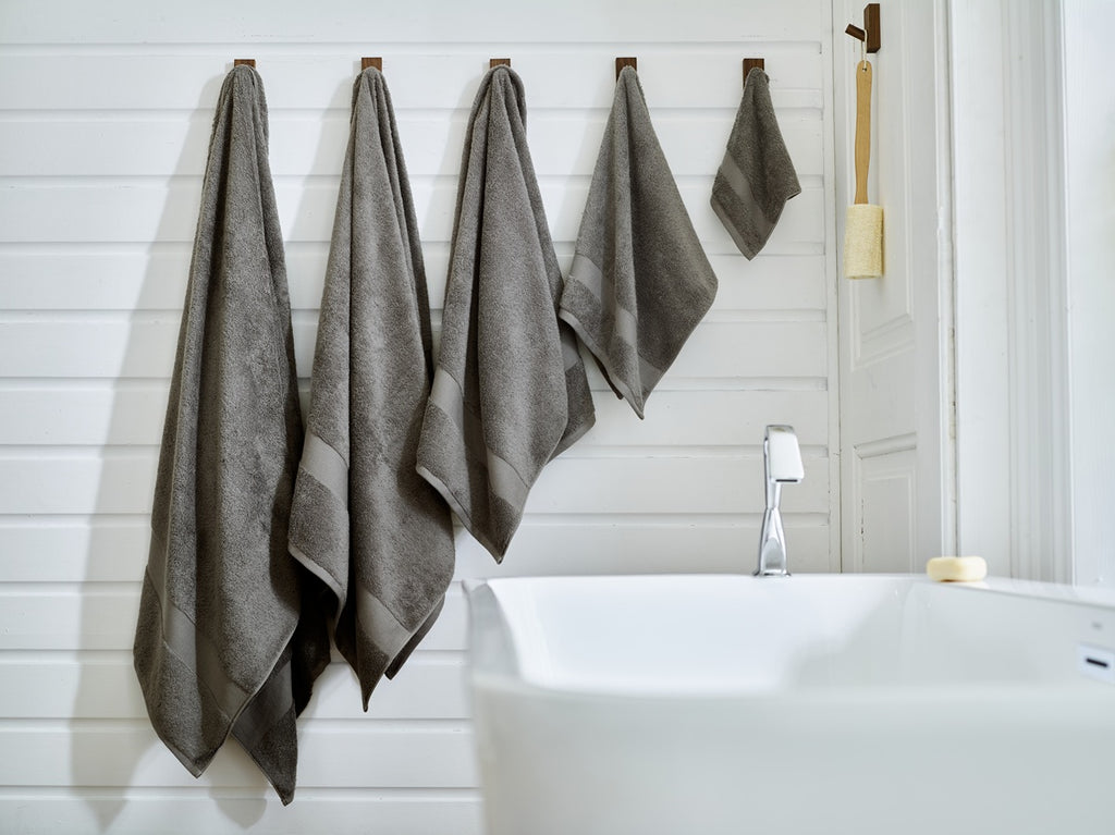 Deyongs Egyptian Embrace 100% Cotton 550gsm Steel Towels