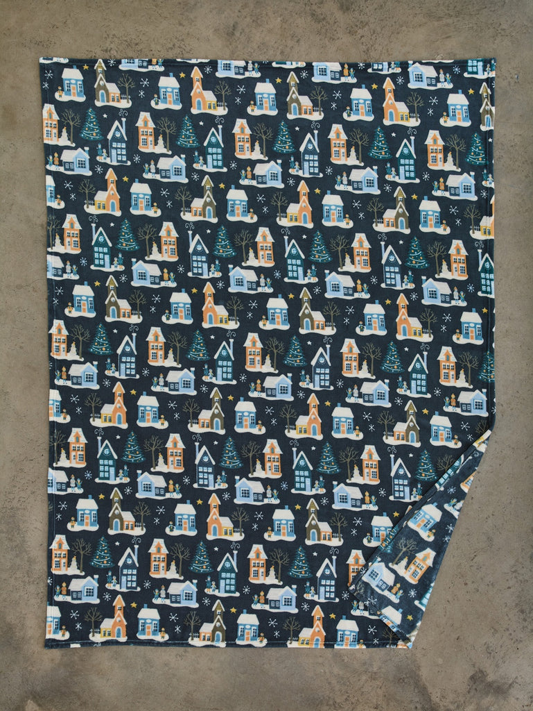 Deyongs 1846 Snuggle Touch Christmas 140cm x 180cm Throws