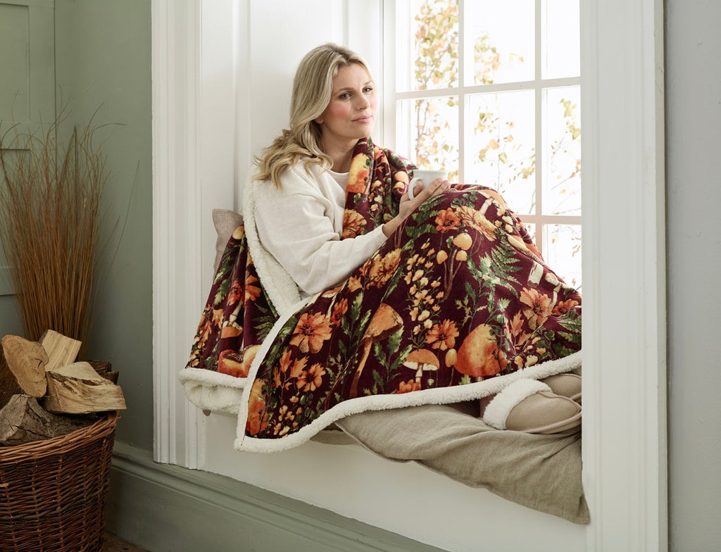 Deyongs 1846 Mushroom Wine 140cm x 180cm Heated Throw