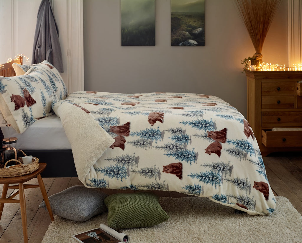 Deyongs 1846 Winter Bears Fleece Multi Duvet Set