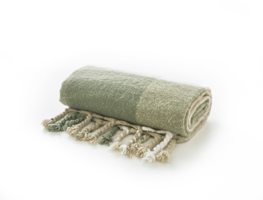 Deyongs York Supersoft Yarn Dyed Jacquard 130cm x 180cm Throws