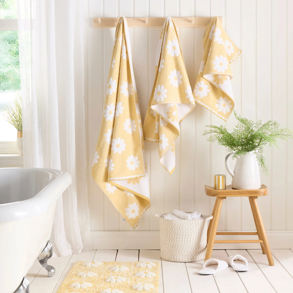 Dreams N Drapes Daisy Floral Ochre 100% Cotton Towels