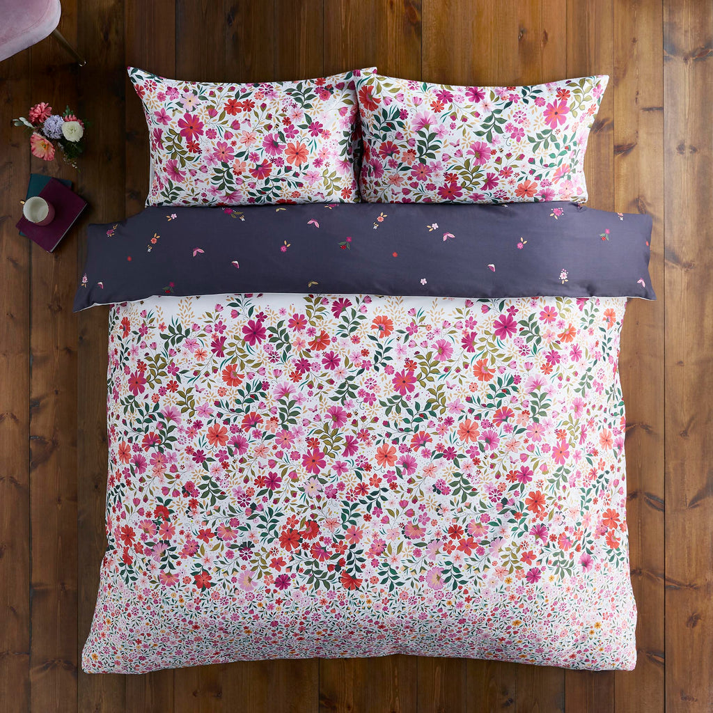 Sara Miller Ditsy Floral White-Deep Mulberry Duvet Set