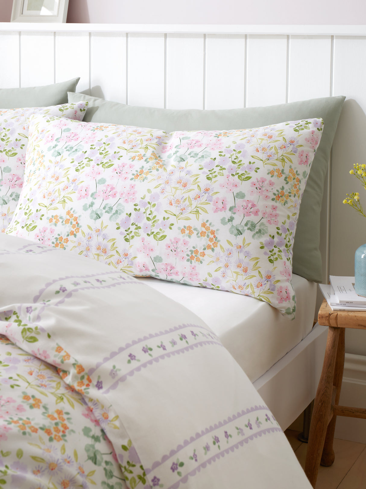 Dreams n Drapes Design Edith Lilac Duvet Set