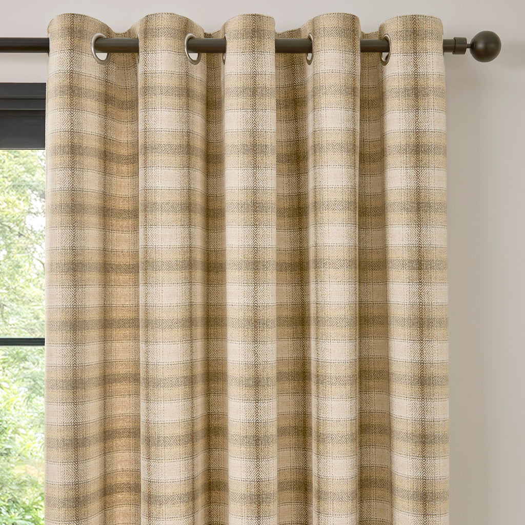 Curtina Everett Eyelet Lined Curtains