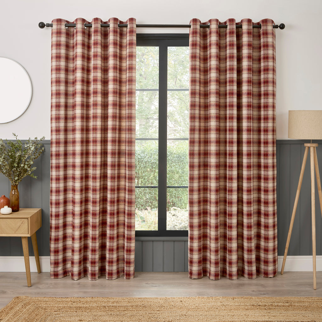 Curtina Everett Eyelet Lined Curtains